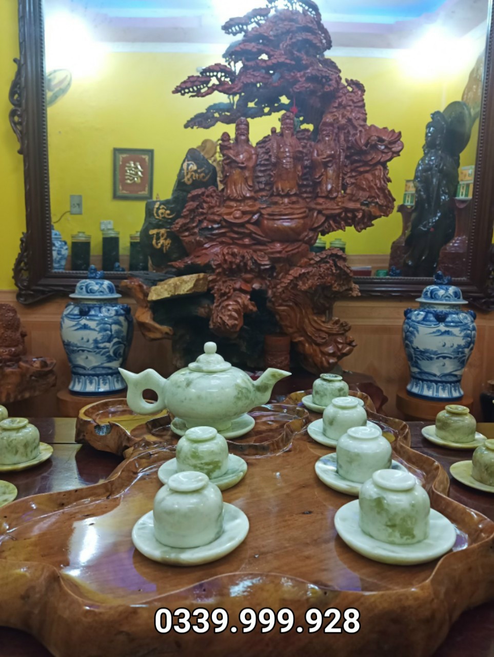 BACH NGOC 1.jpg
