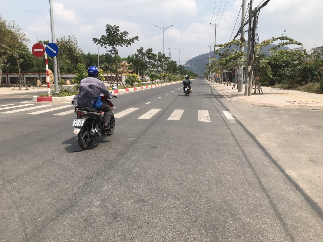duong-truong-chinh-thi-xa-phu-my-2-1067x800.jpg