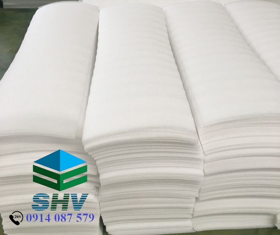 màng xốp pe foam màu trắng.jpg