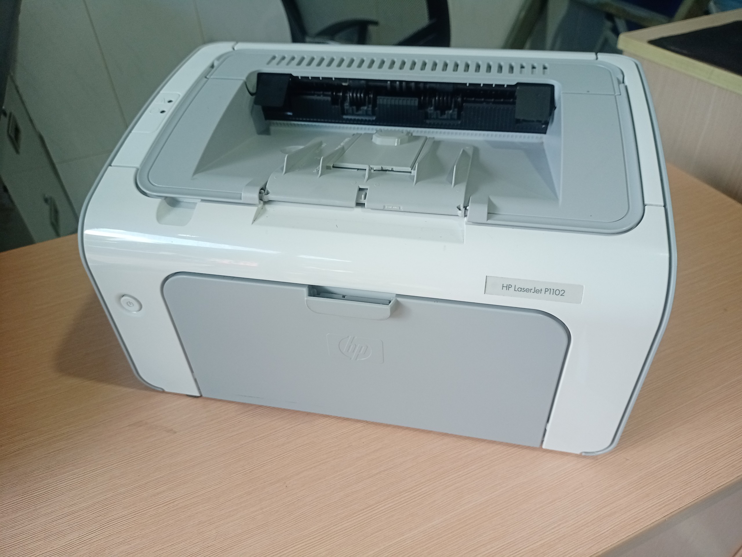 máy in HP 11024.jpg