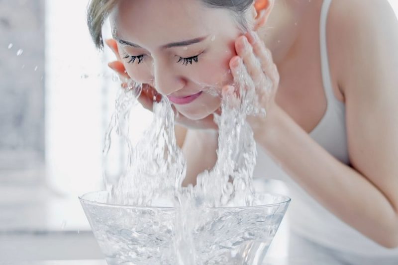 skincare-sau-khi-nan-mun-3.jpg