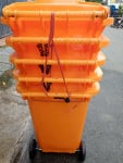 thùng rác 240 lít cam.jpg